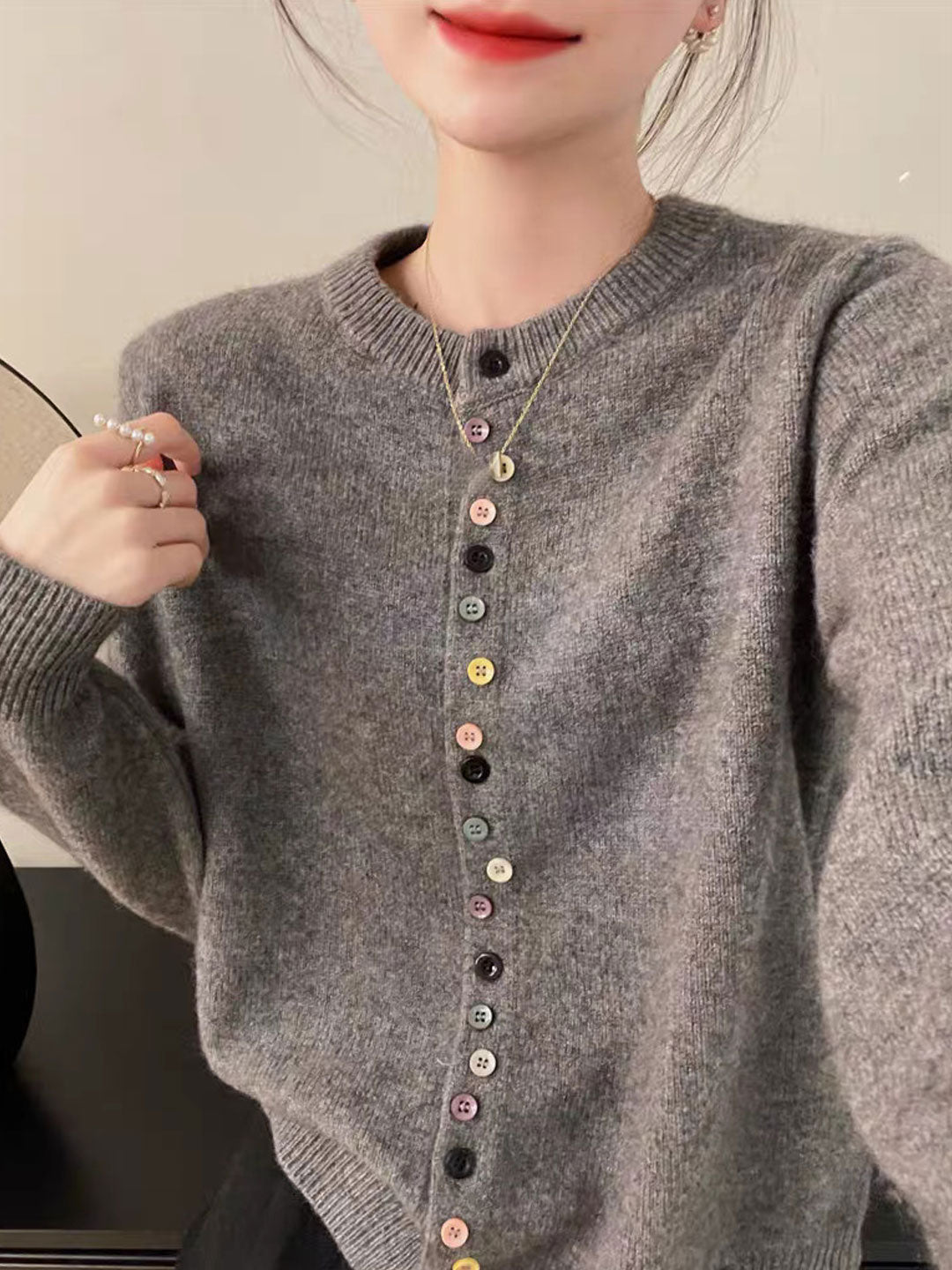 AALIYAH™ | Elegante Strickjacke mit Knöpfen