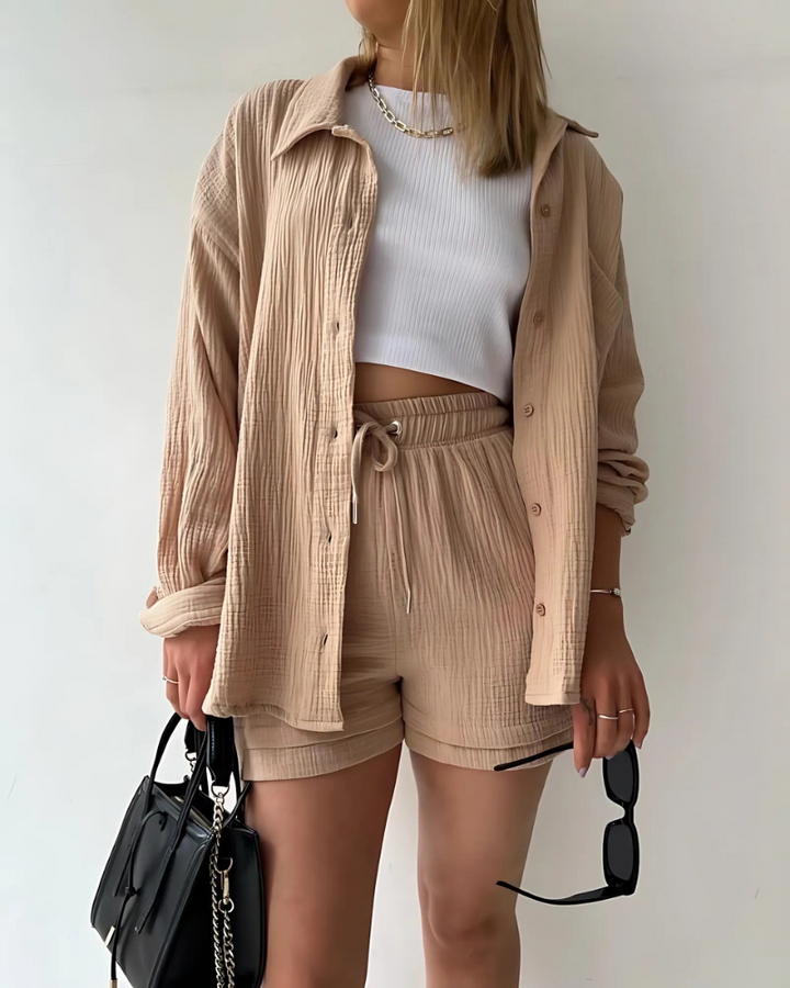VERA™ – Modernes Knopfleisten-Shorts-Set