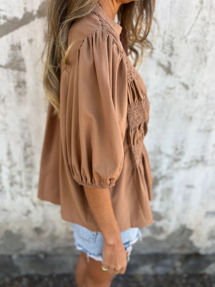 ELIZA™ - Plissierte Bluse mit Knopfleiste