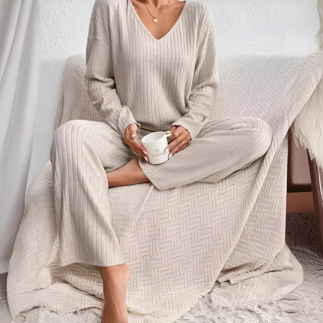 MADEL™ - Bequemes Langarmshirt mit überschnittenen Schultern und Hose