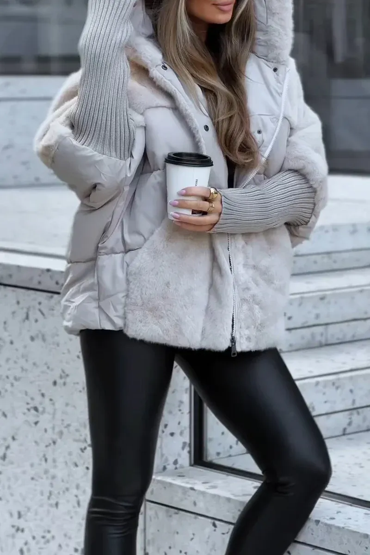 MARISA™ - Plüsch-Kapuzenjacke