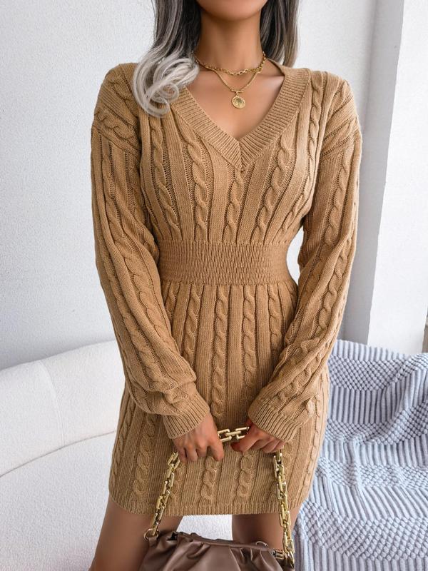 HOLLY™ – Gemütliches langärmeliges V-Ausschnitt-Zopfmuster-Strickkleid