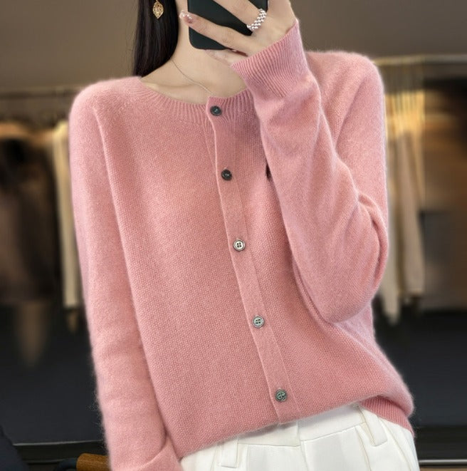 ELEANOR™ – Weiche Strickjacke mit Knopfleiste