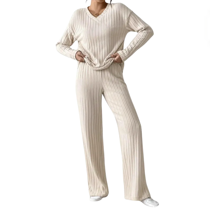 CORALEE™ – Kuscheliger Strick-Pyjama mit V-Ausschnitt