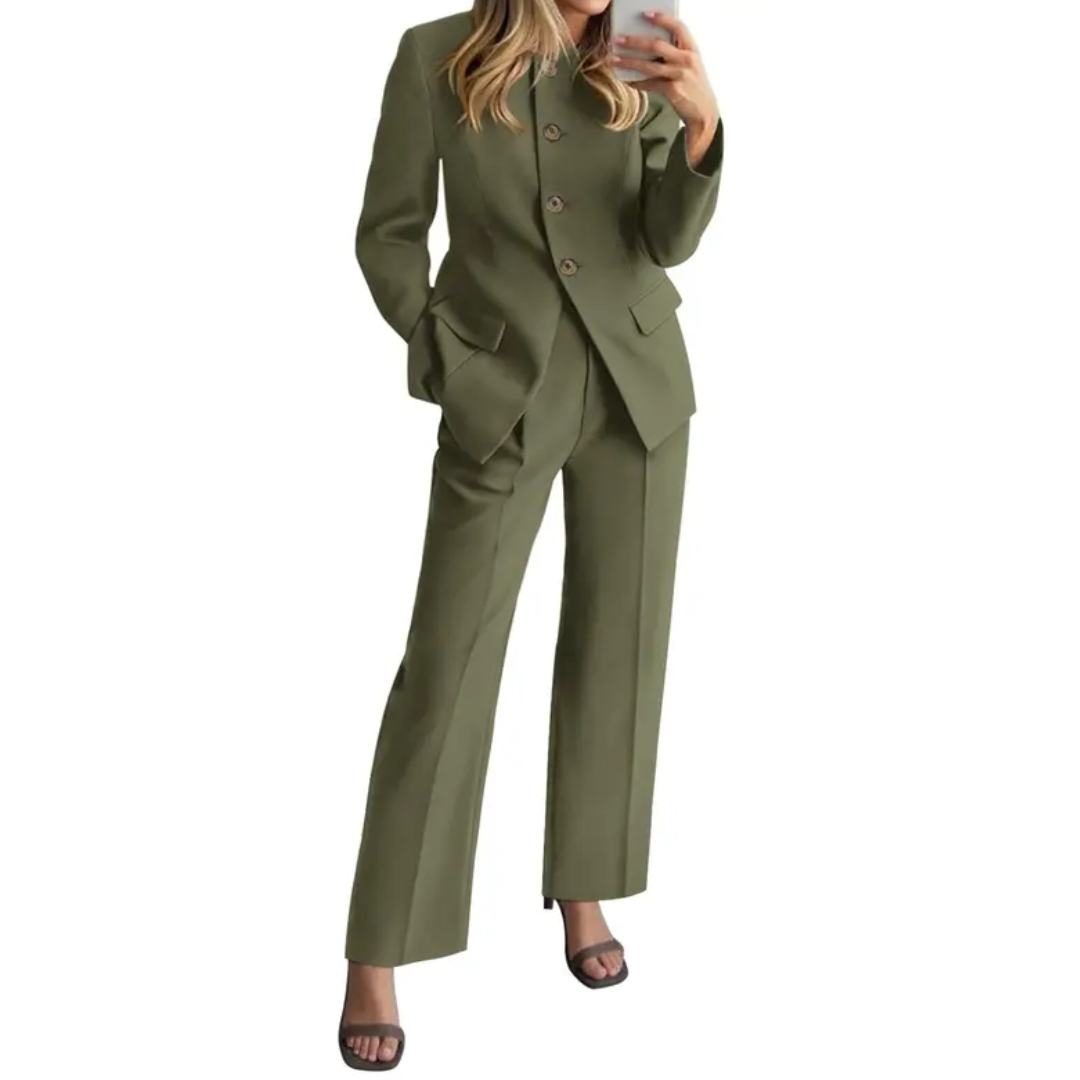 LEONARA™ – Zweiteiliges Outfit mit Poliertem Blazer und Hose