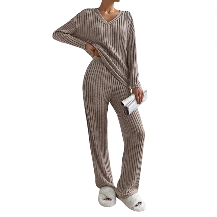 CORALEE™ – Kuscheliger Strick-Pyjama mit V-Ausschnitt