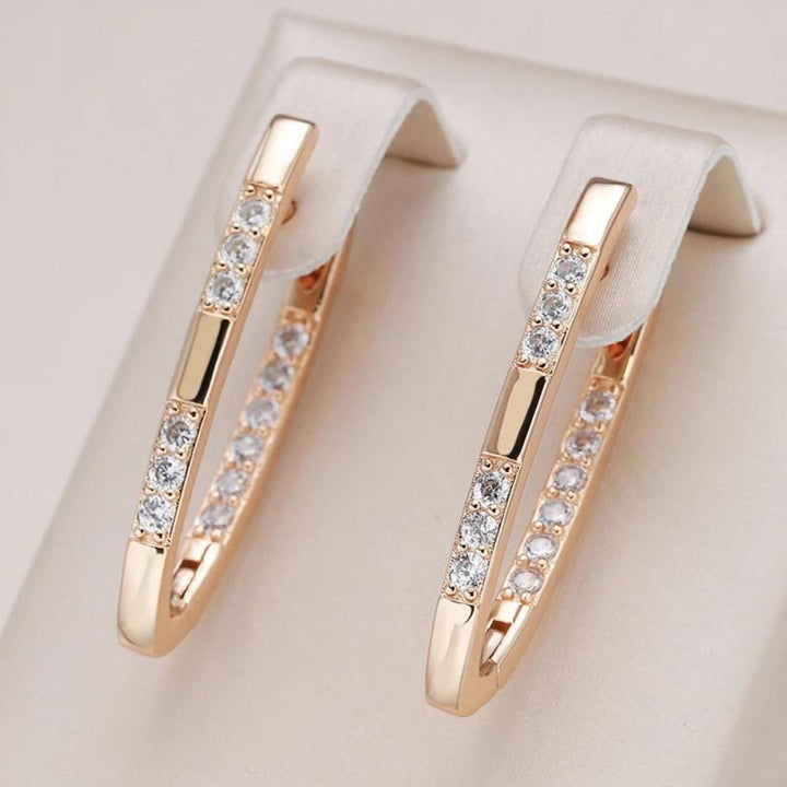 CLARITA™ - Elegante Zirkonia-Ohrringe in Gold