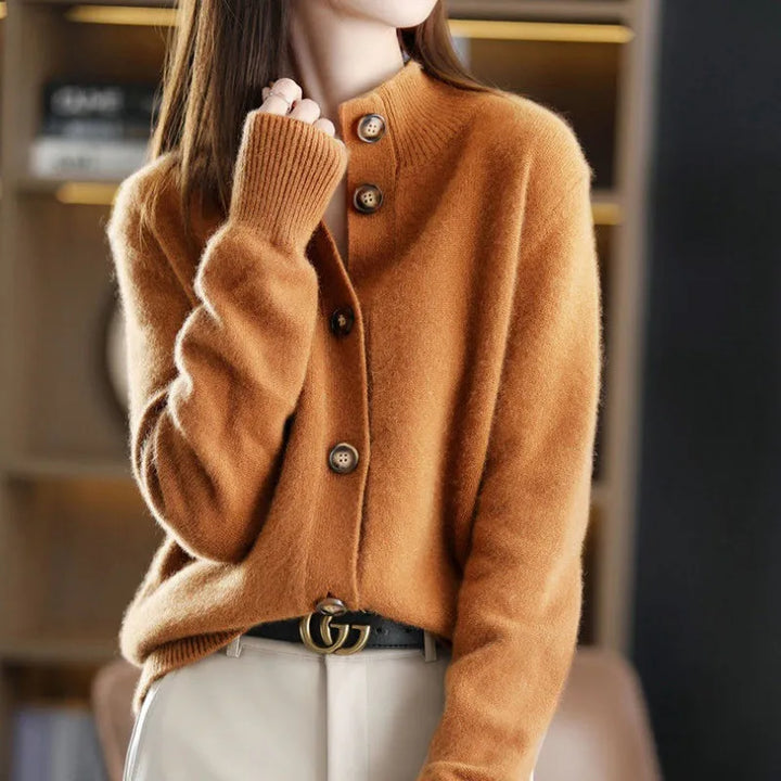 ELARA™ | Luxuriöser Pullover mit Knöpfen