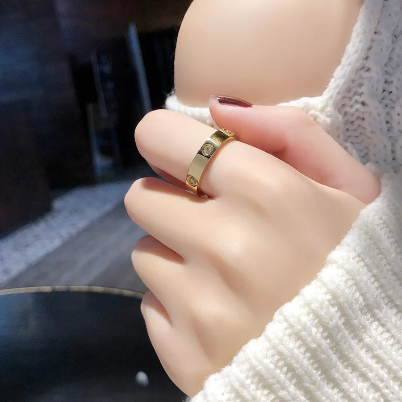 MONA™ – Eleganter Moderner Goldring