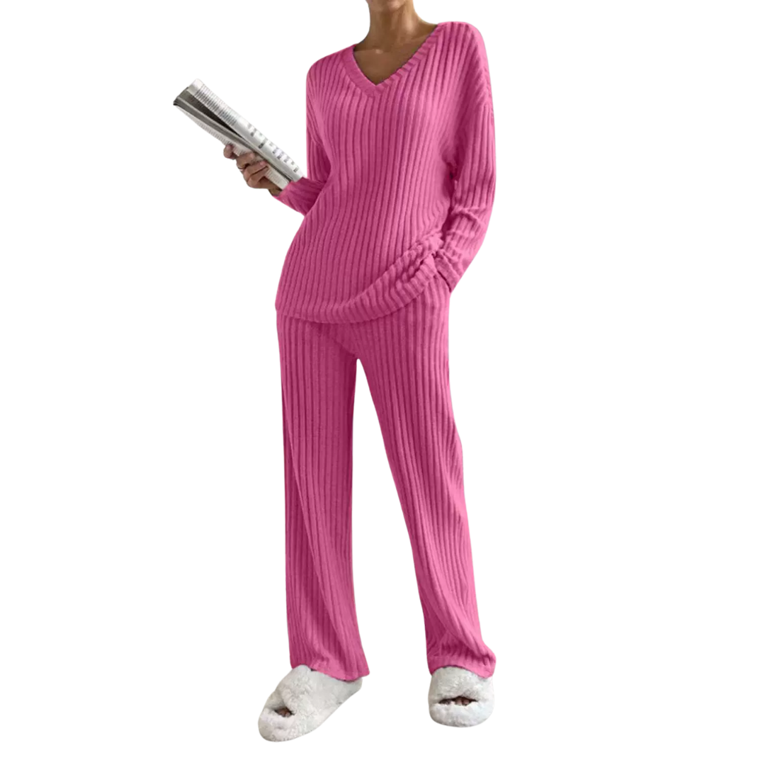 CORALEE™ – Kuscheliger Strick-Pyjama mit V-Ausschnitt
