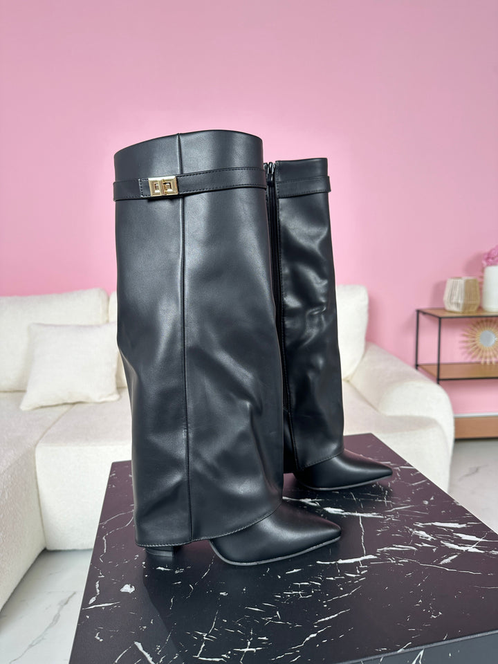 SERENA™ – Schwarze Lederstiefel