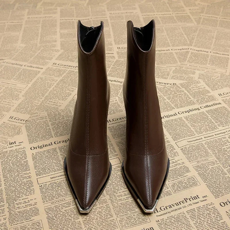 NOX™ – Chelsea Boots mit verchromter Spitze
