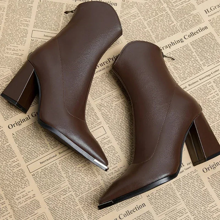 NOX™ – Chelsea Boots mit verchromter Spitze