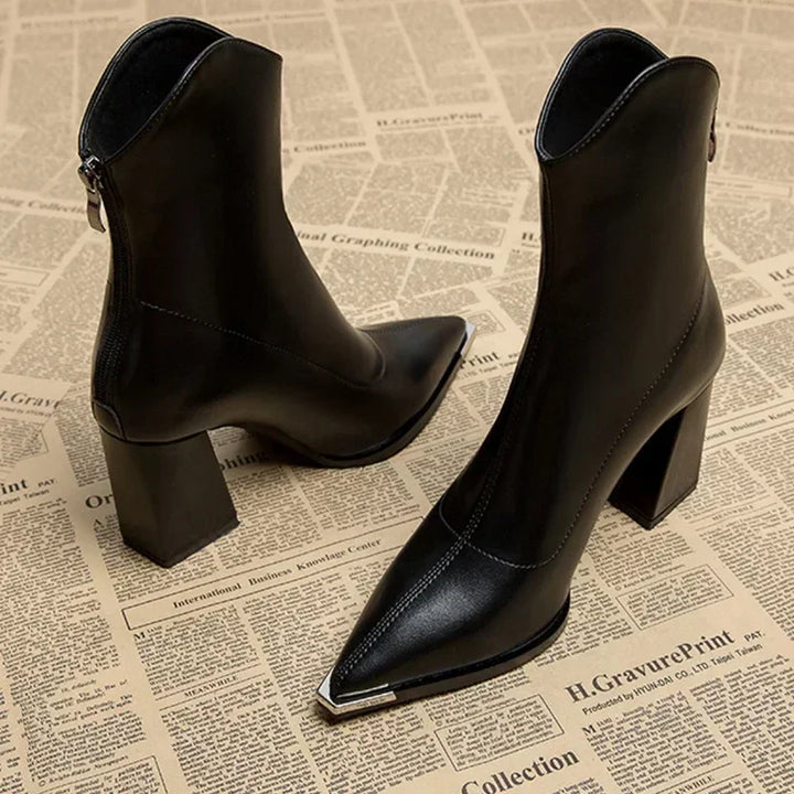 NOX™ – Chelsea Boots mit verchromter Spitze