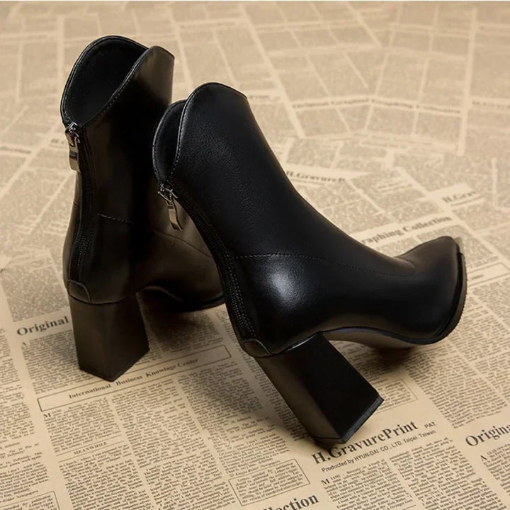 NOX™ – Chelsea Boots mit verchromter Spitze
