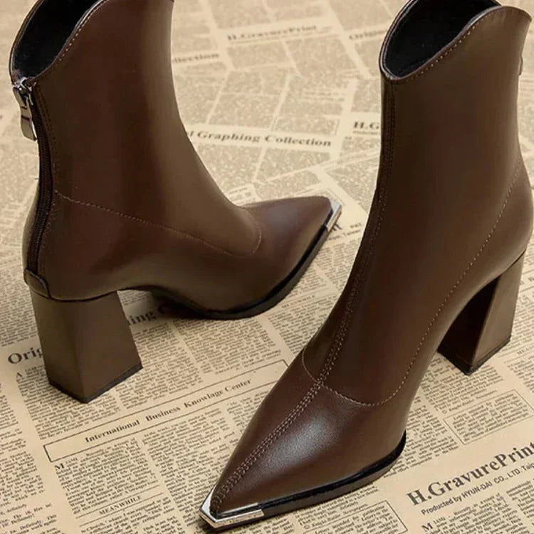 NOX™ – Chelsea Boots mit verchromter Spitze