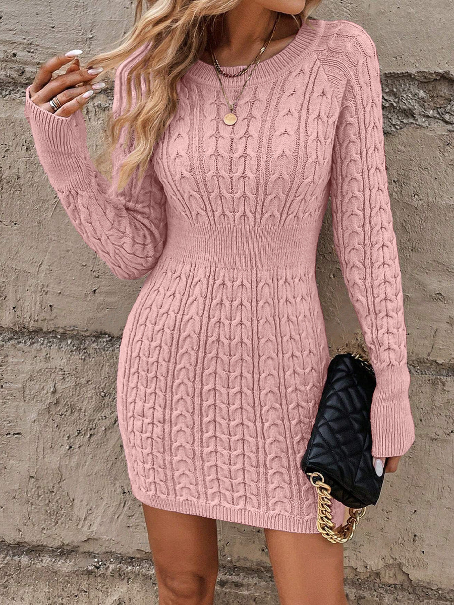ALVA™ – Enganliegendes Zopfmuster-Strickkleid mit Rundhalsausschnitt für Herbst & Winter