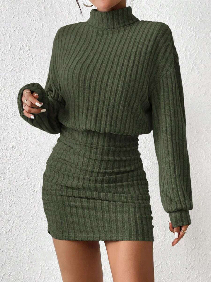 POPPY™ – Minimalistisches geripptes Rollkragenkleid