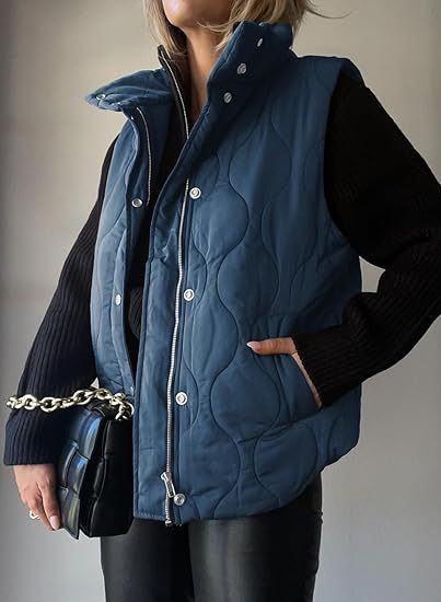 DARCY™ - Schicke, leichte Pufferweste mit Knöpfen