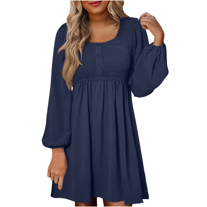 HARPER™ - Legeres, gesmoktes A-Linien-Kleid mit Empire-Taille und Knopfleiste