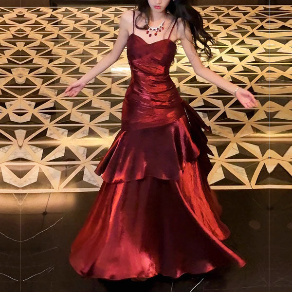 VIANNE™ - Glamouröses Maxikleid mit Rüschen