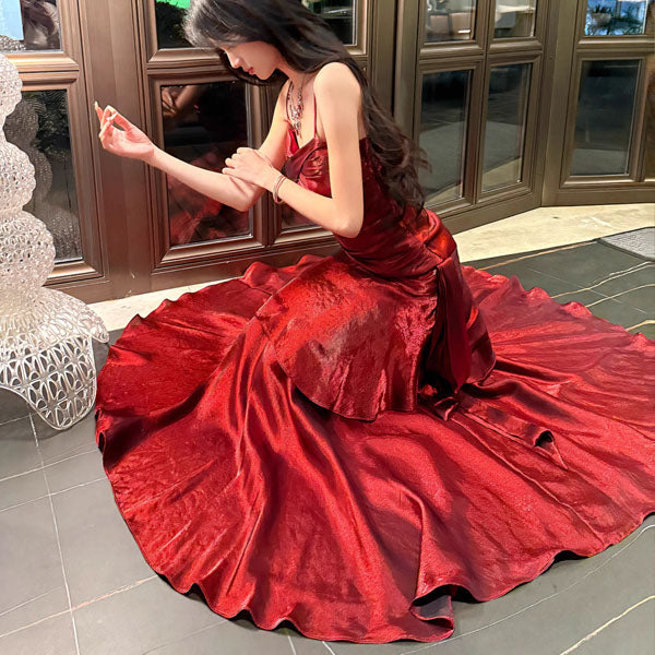 VIANNE™ - Glamouröses Maxikleid mit Rüschen