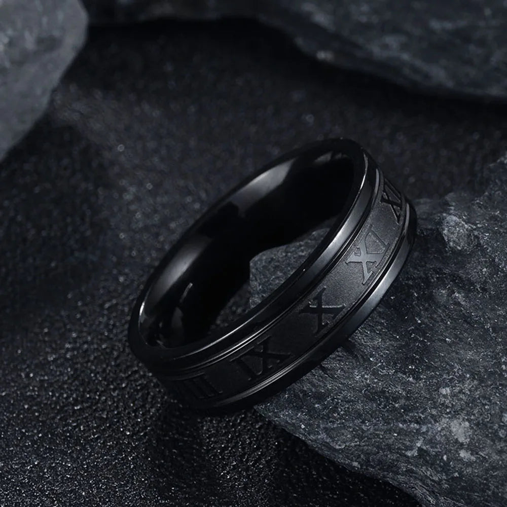 NOELLE™ – Moderner Ring mit römischen Ziffern