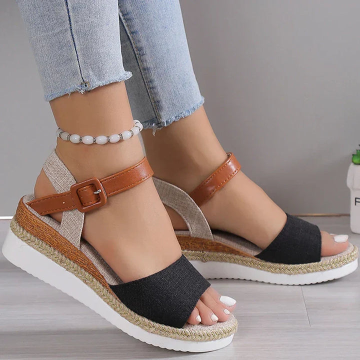 CHARLENE™ – Keilsandaletten im Relaxed Style