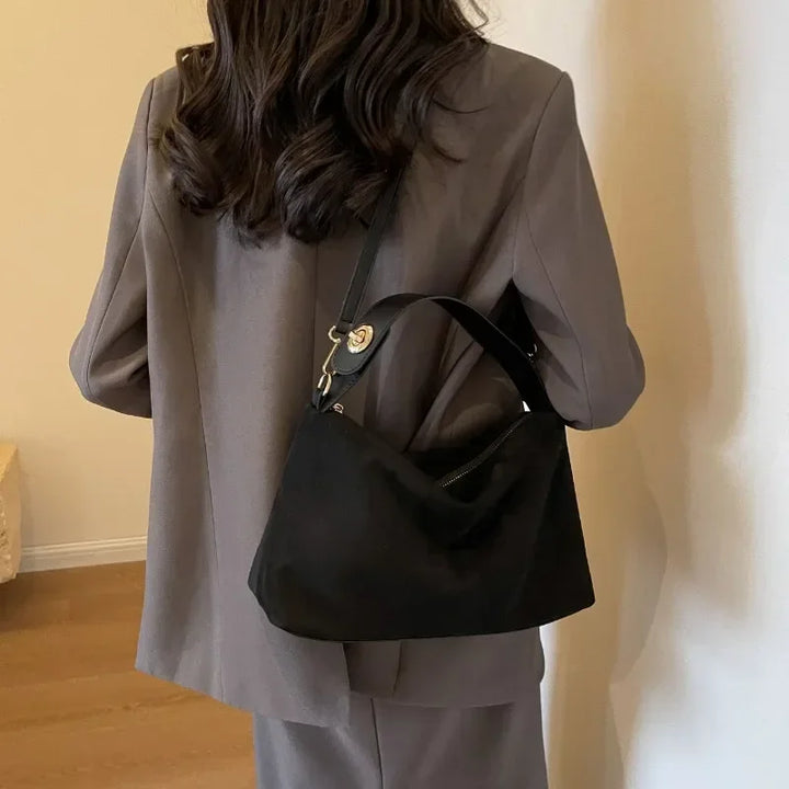 MARIELLE™ – Minimalistische Umhängetasche