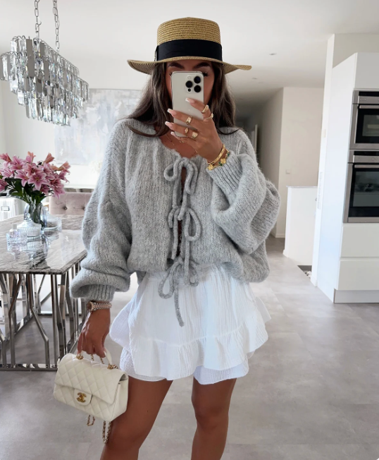 Eva | Strickjacke mit Schleifen