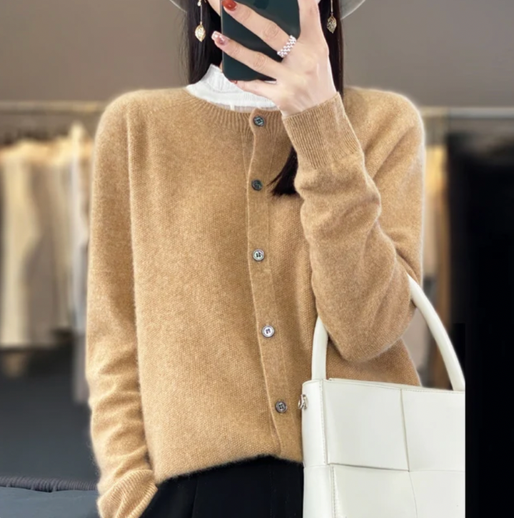 ELEANOR™ – Weiche Strickjacke mit Knopfleiste