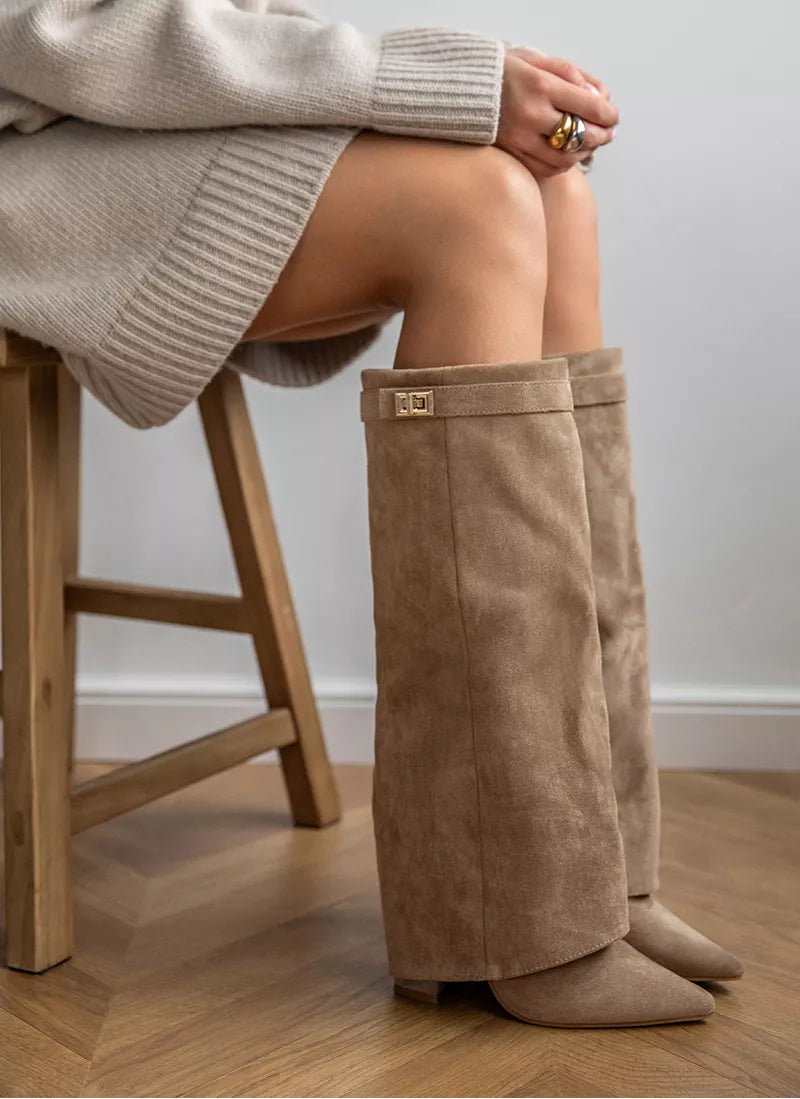 ARABELLA™ – Khakifarbene Wildlederstiefel