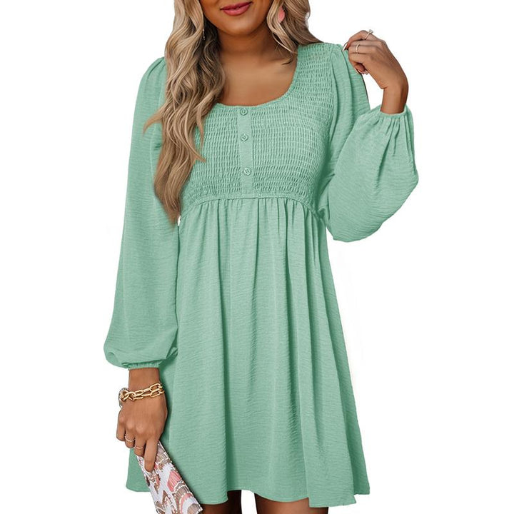 HARPER™ - Legeres, gesmoktes A-Linien-Kleid mit Empire-Taille und Knopfleiste