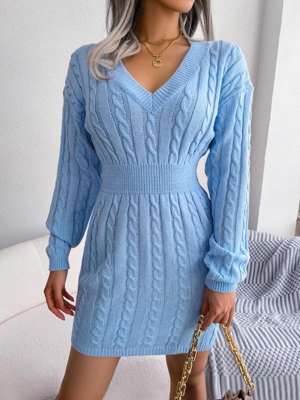 HOLLY™ – Gemütliches langärmeliges V-Ausschnitt-Zopfmuster-Strickkleid