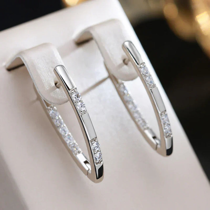 CLARITA™ - Elegante Zirkonia-Ohrringe in Gold