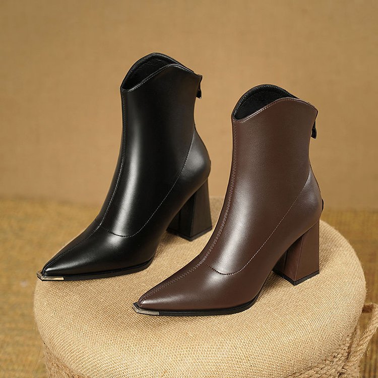 NOX™ – Chelsea Boots mit verchromter Spitze