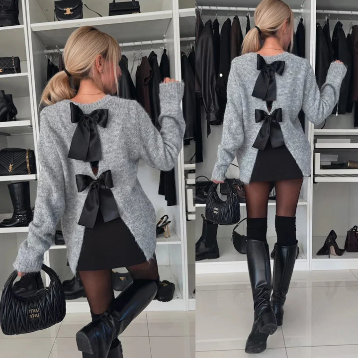 BELLA™ – Kuscheliger Pullover mit Schleife am Rücken und Pelzbesatz